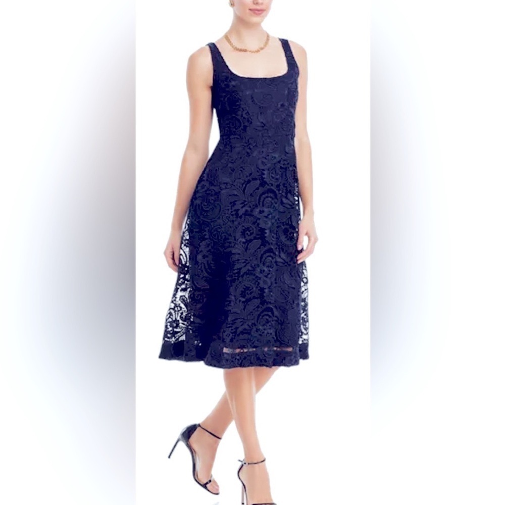 Kobi Halperin Jacqueline Lace Dress. Size 4 NWT. Beautiful dark navy